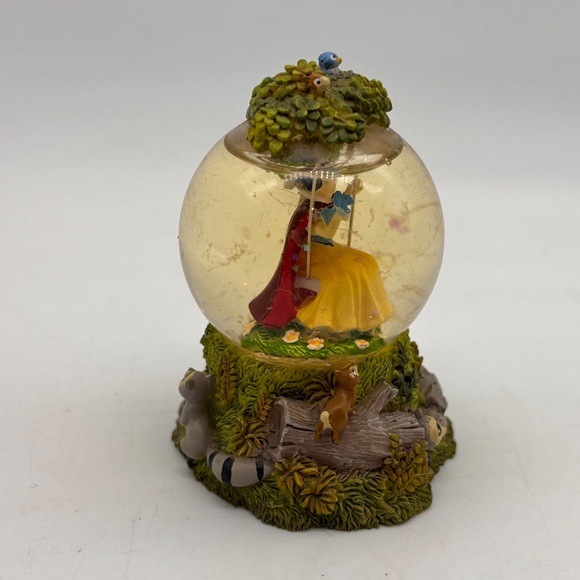 Disney Parks Snow White and the Seven Dwarfs Mini Collectible Water Snow Globe - Picture 2 of 8